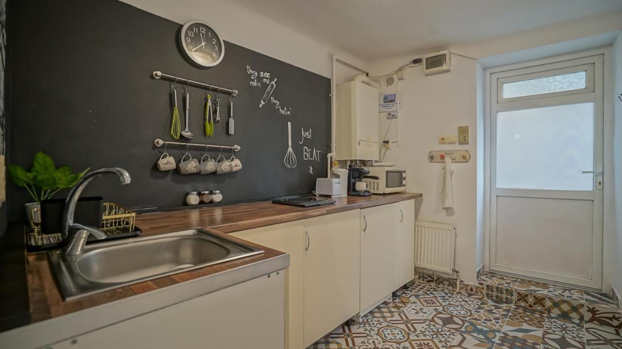 Old Town City Center Apartments Braşov Eksteriør billede
