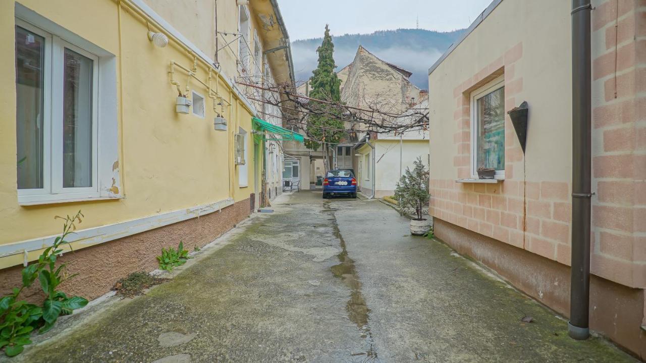 Old Town City Center Apartments Braşov Eksteriør billede