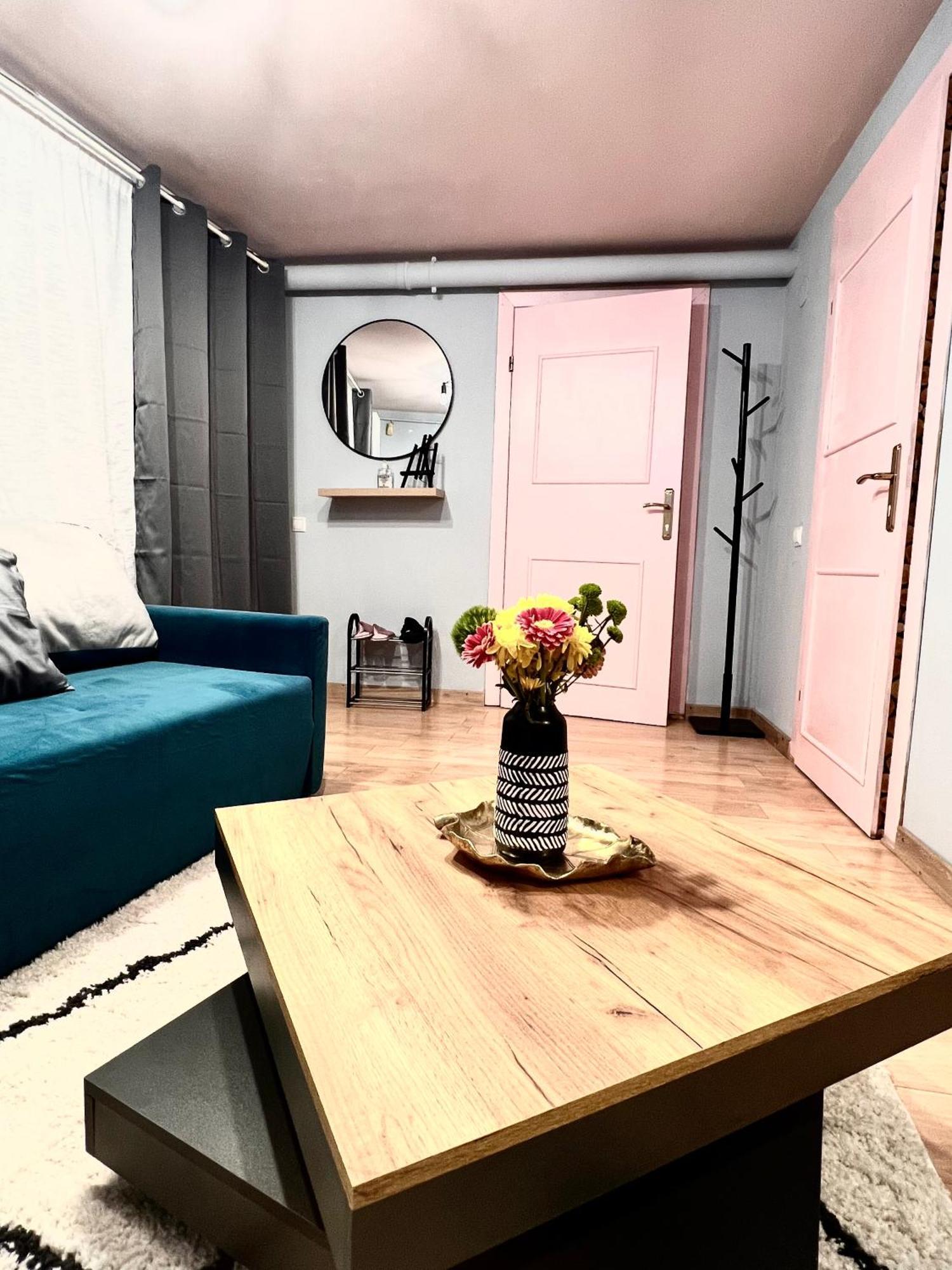 Old Town City Center Apartments Braşov Eksteriør billede