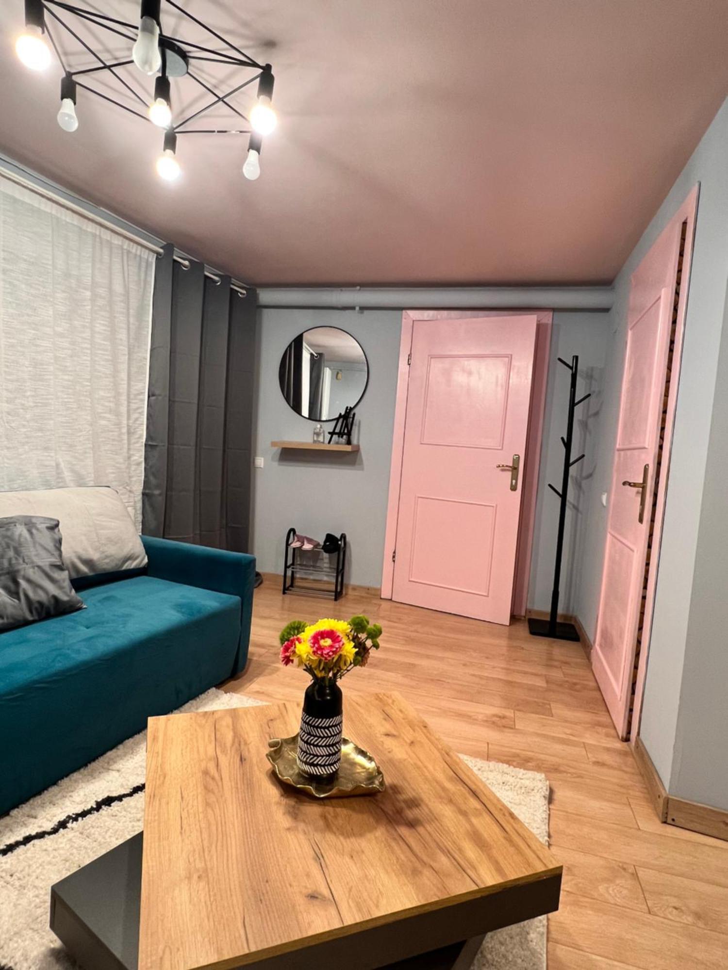 Old Town City Center Apartments Braşov Eksteriør billede