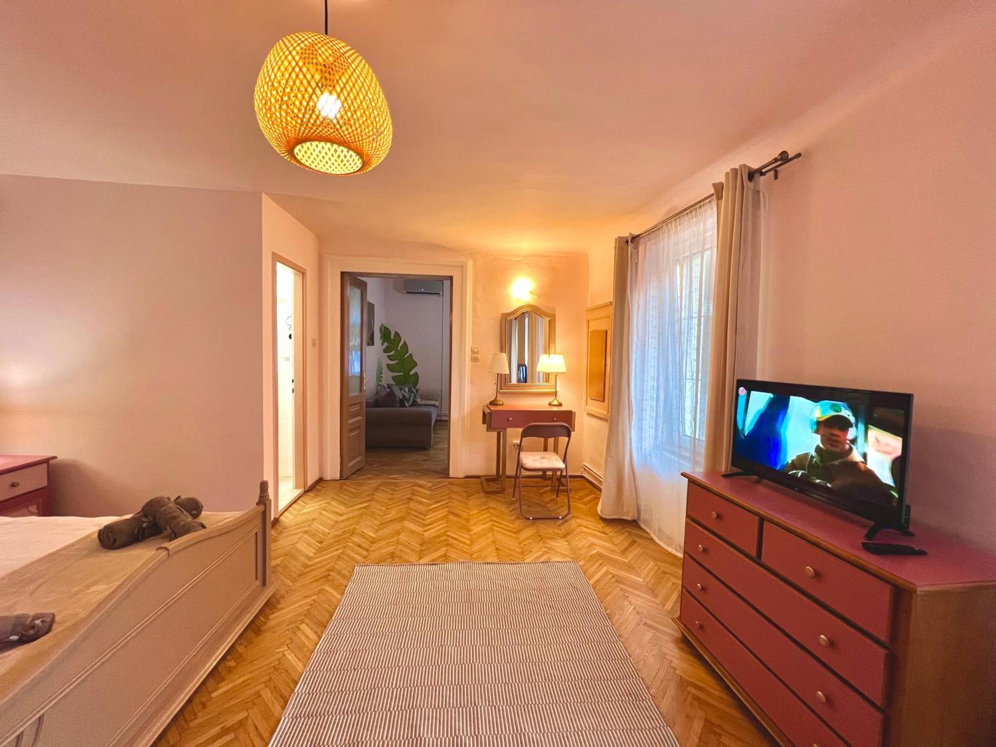 Old Town City Center Apartments Braşov Eksteriør billede