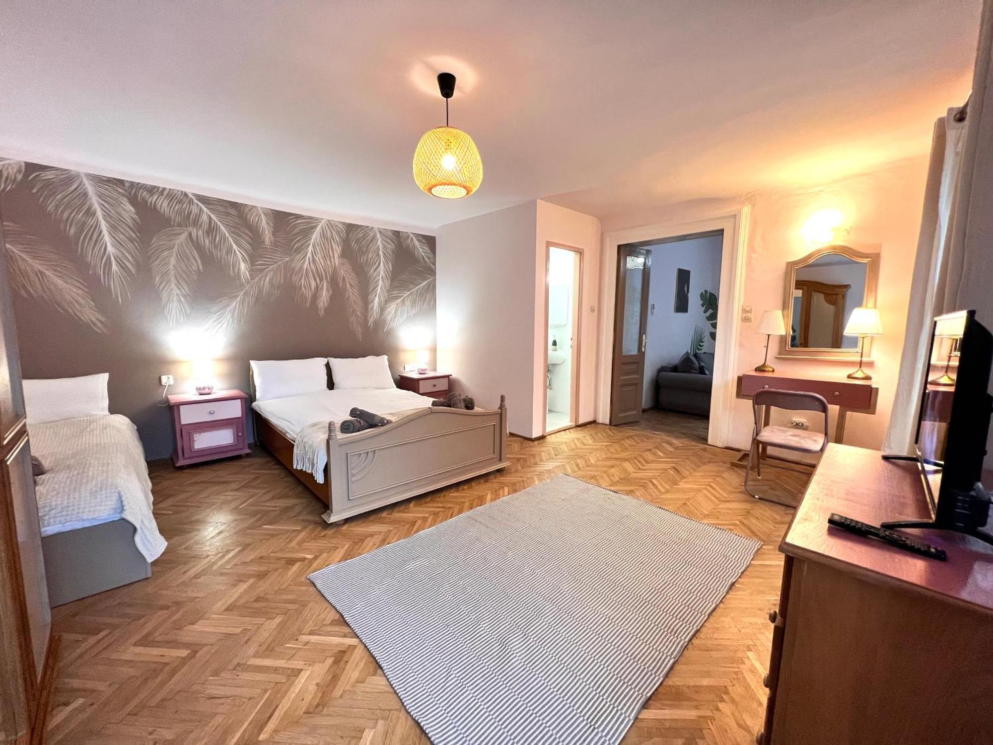 Old Town City Center Apartments Braşov Eksteriør billede